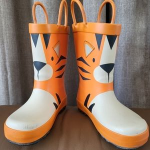 Sz 8 Cat & Jack Tiger Rain Boots for Toddler
